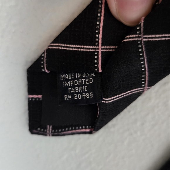 Stafford Diamond Pattern Tie - Picture 4 of 4